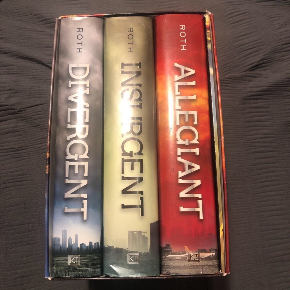 divergent book series